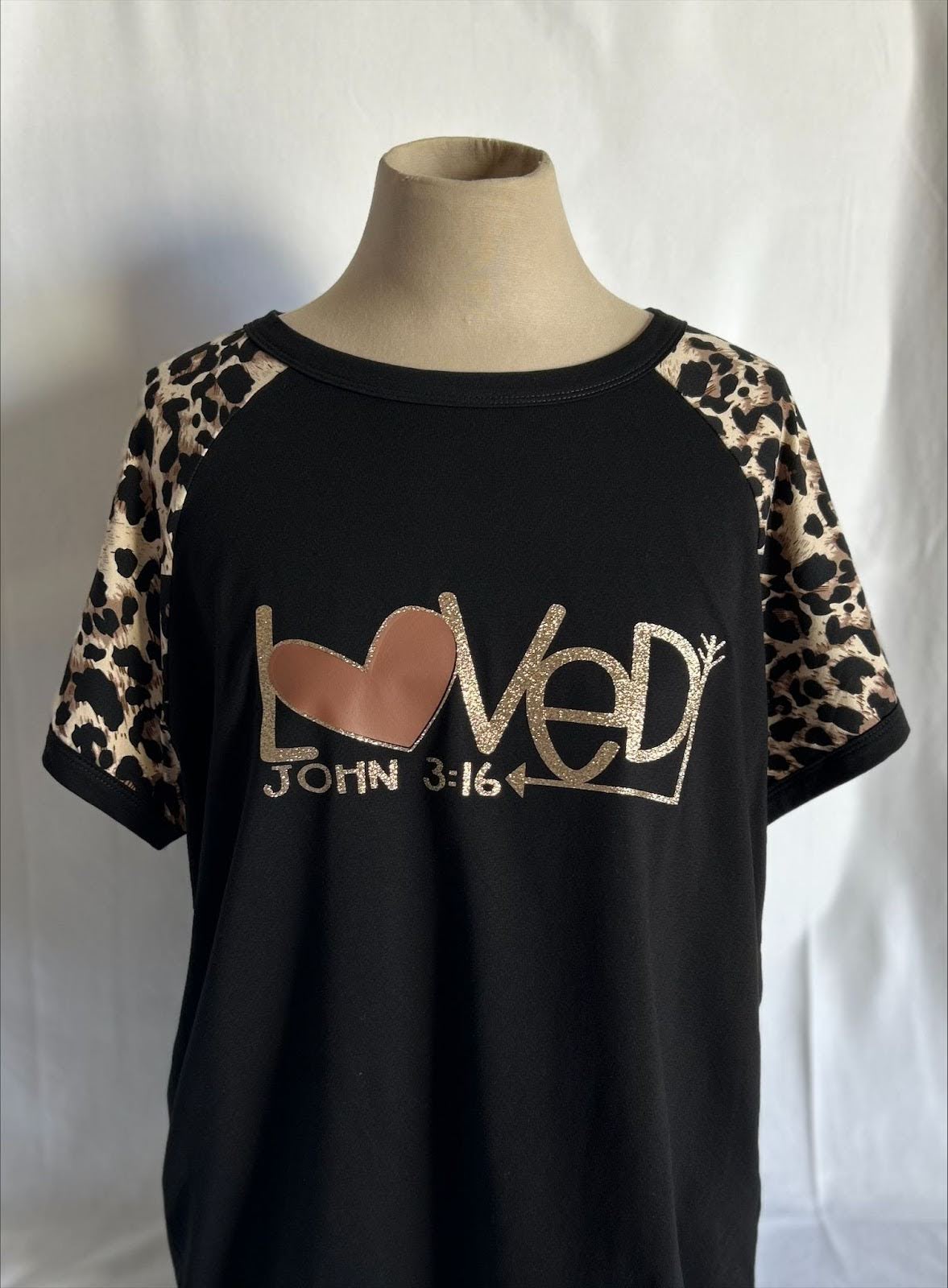 Loved - T-Shirt, Black
