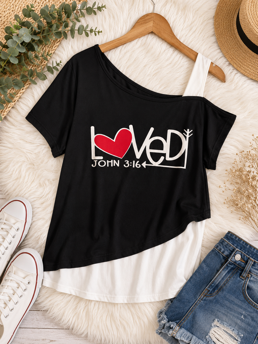 Loved - T-Shirt
